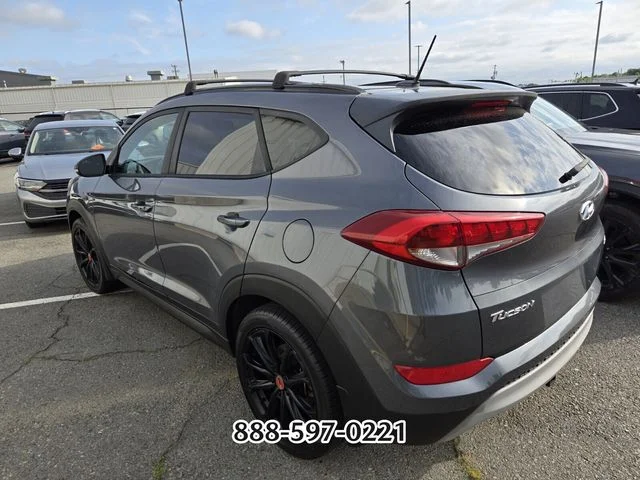 Used 2017 Gray HYUNDAI NIGHT image 4