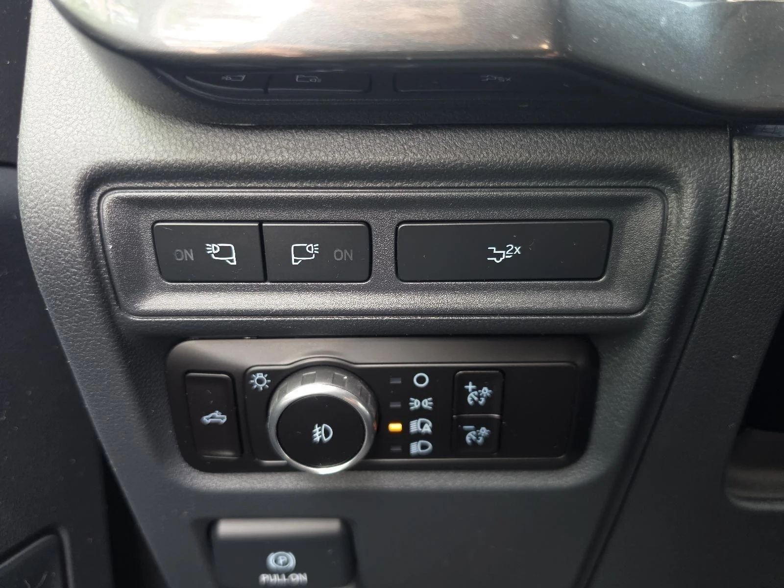 Used 2023 Oxford White Ford XLT image 29