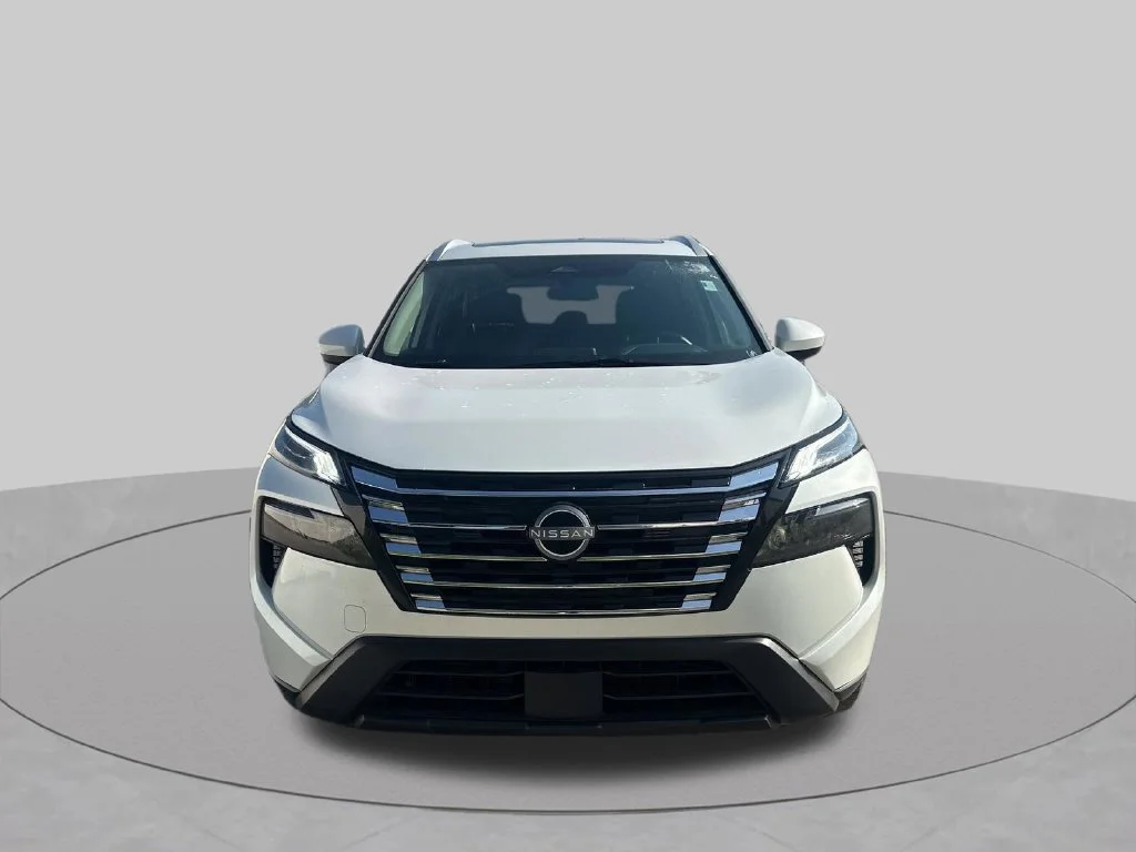 Used 2025 White Nissan SV image 42
