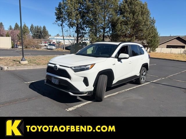 2023 Toyota RAV4 SE