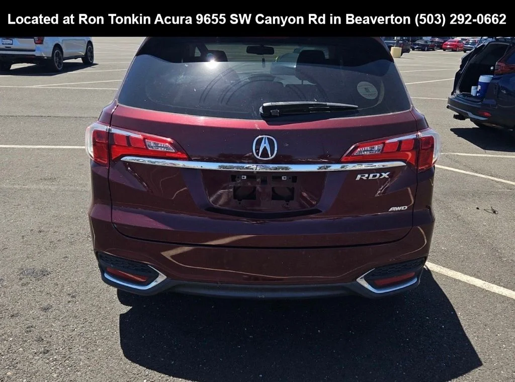 Used 2017 Basque Red Pearl II Acura Base image 5