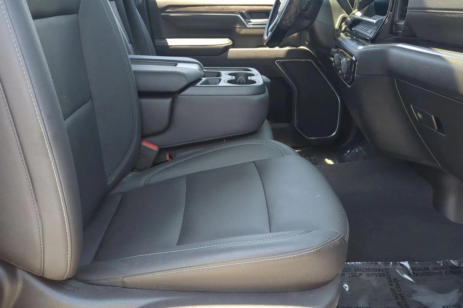 Used 2025 Black Chevrolet LTZ image 27