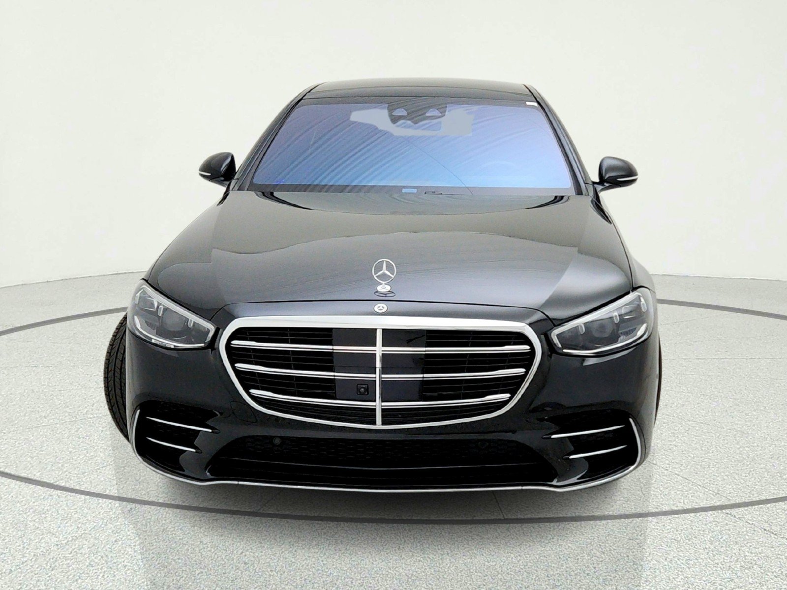 Certified Used 2023 Obsidian Black Mercedes-Benz S 580 image 3