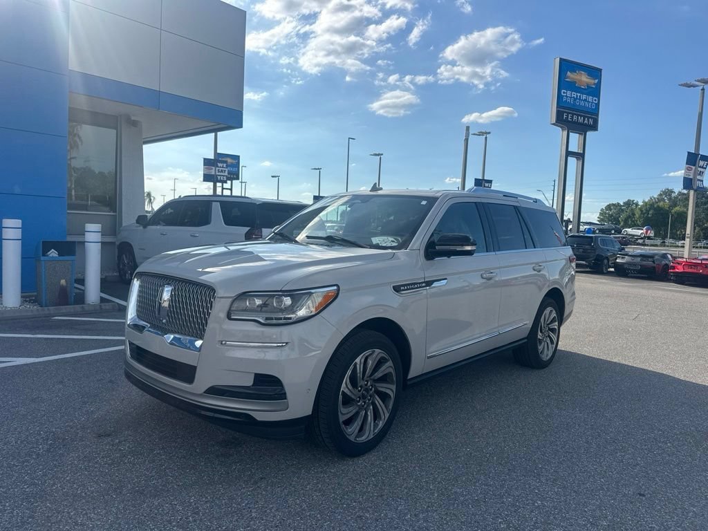 2023 Lincoln Navigator Reserve 4WD's photo