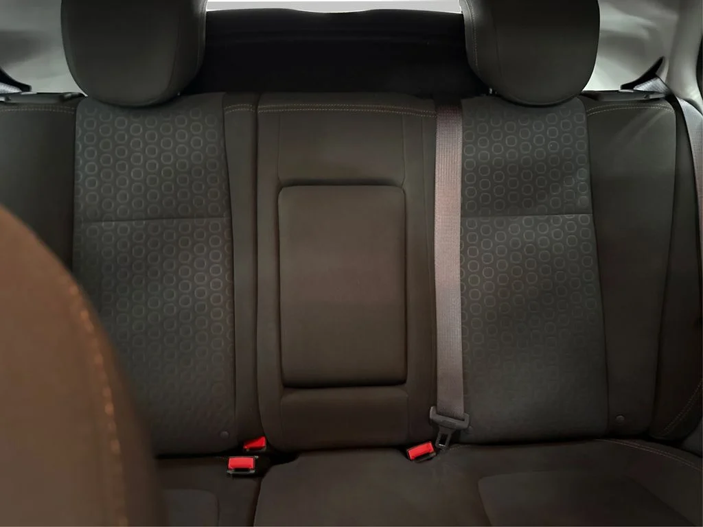 Used 2018 White Chevrolet LS image 19