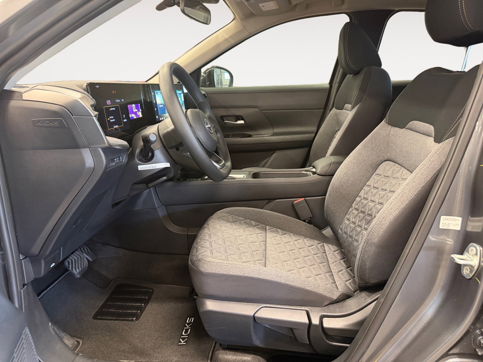 2026 Nissan KICKS SV - Photo 22