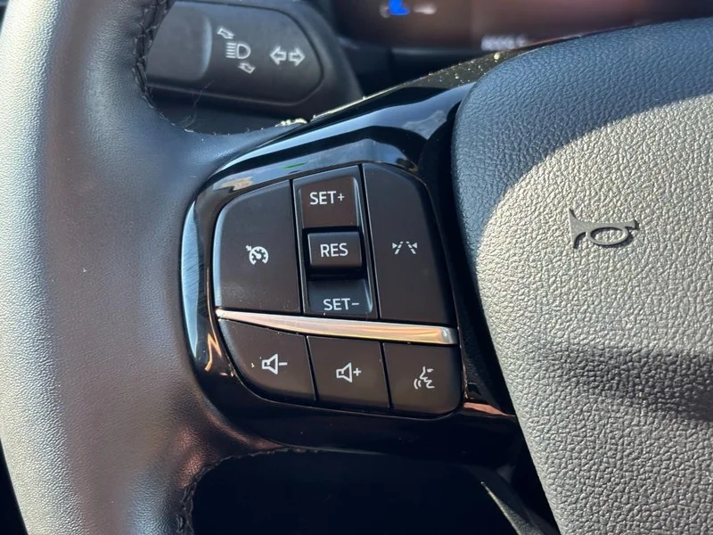 Used 2024 Gray Ford Active image 19