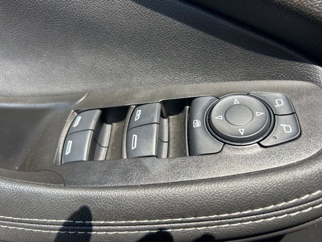 Used 2022 Rosewood Metallic Buick Select image 24