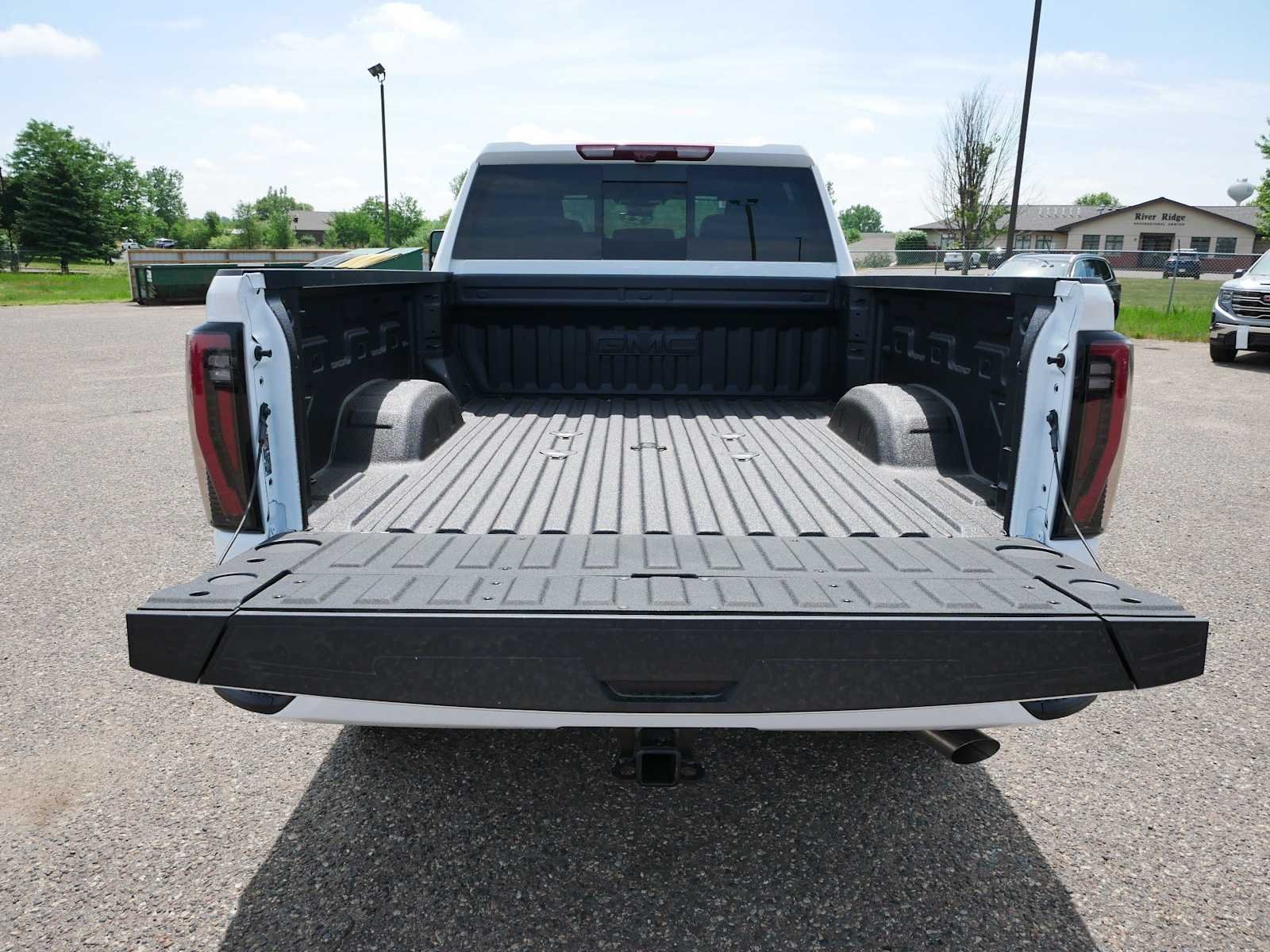 2026 GMC Sierra 2500HD AT4 - Photo 10