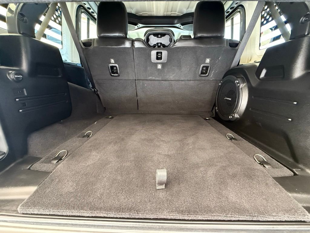 Used 2021 Gray Clearcoat Jeep Unlimited Rubicon image 19