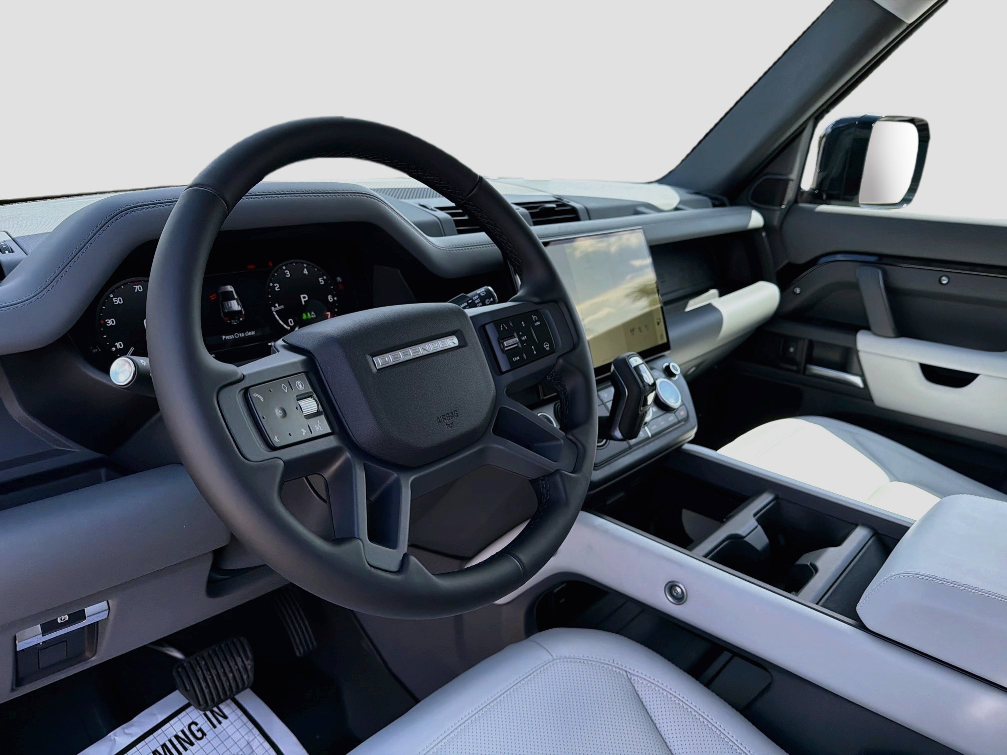 New 2026 Santorini Black LAND ROVER X-Dynamic SE image 24