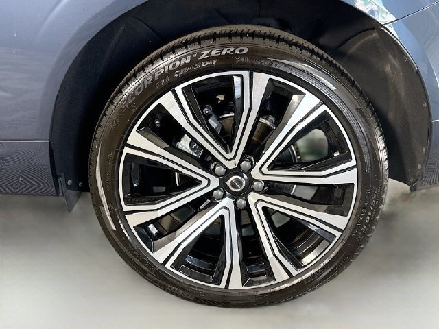 Used 2023 Denim Blue Metallic Volvo Ultimate Bright Theme image 33