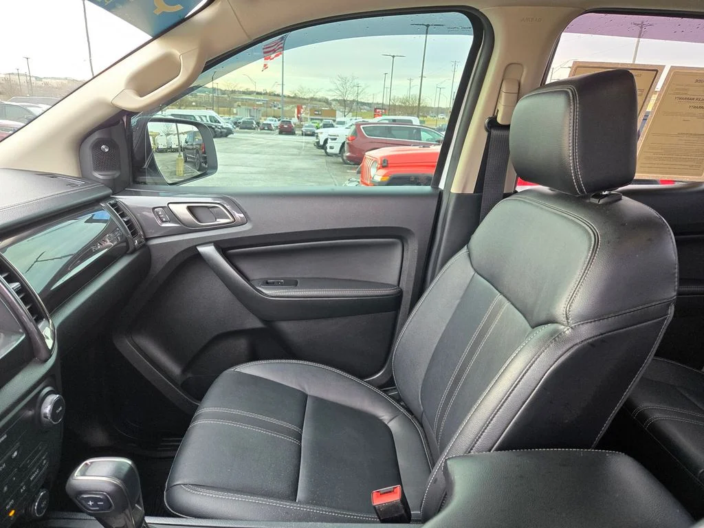 Used 2021 White Ford Lariat image 28
