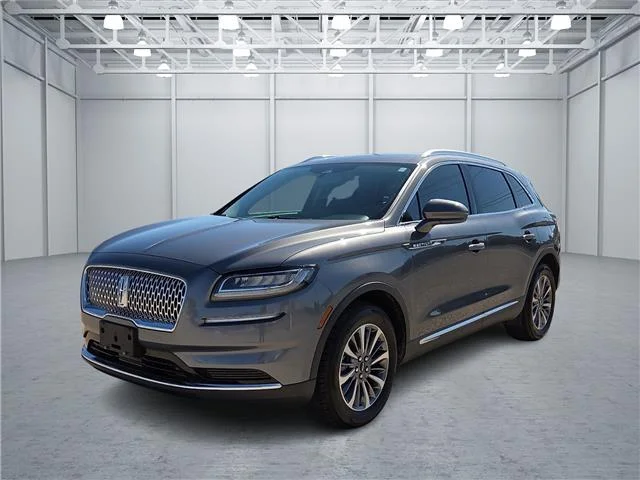 Used 2022 Silver Radiance Metallic Clearcoat Lincoln Standard Front-Wheel Drive image 1
