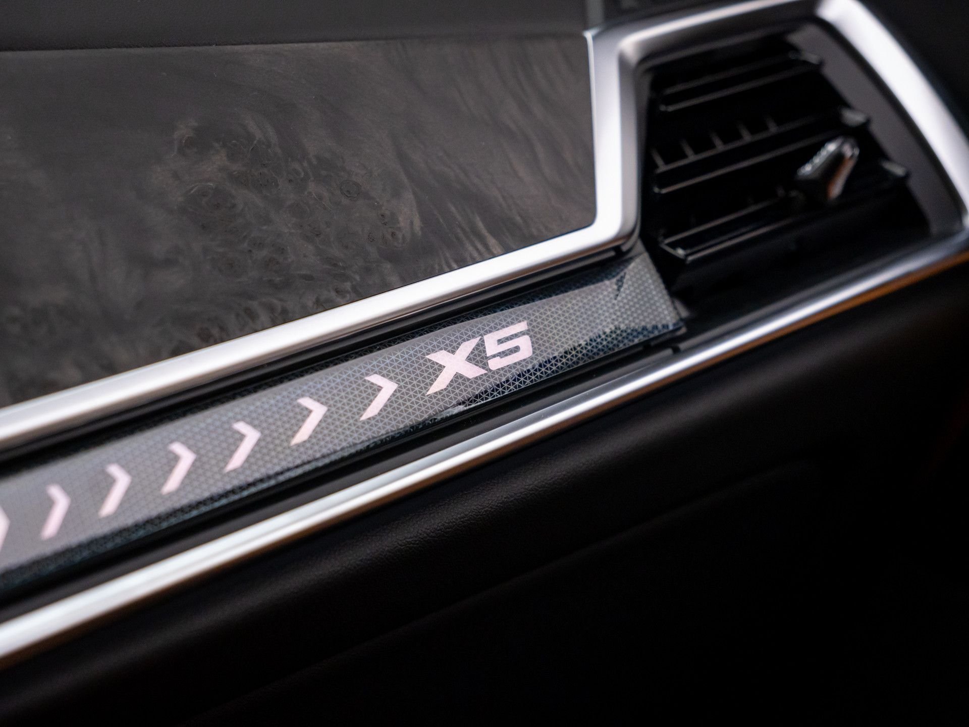 New 2026 Brooklyn Grey Metallic BMW xDrive40i image 32