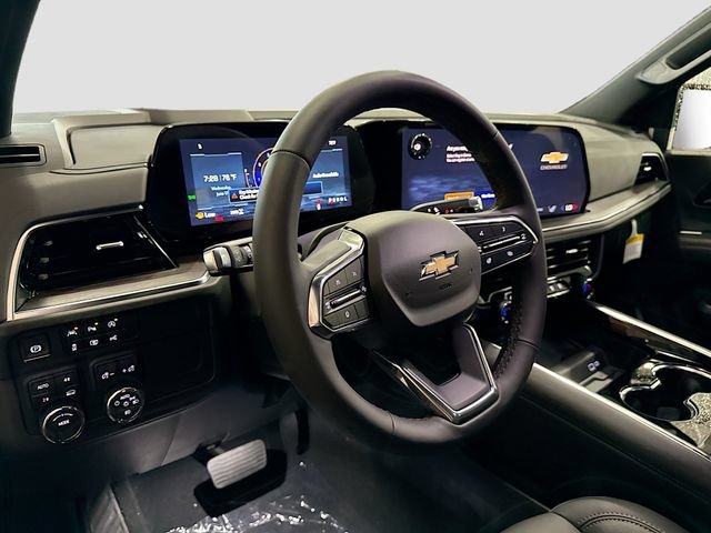 2026 Chevrolet Suburban LT - Photo 10