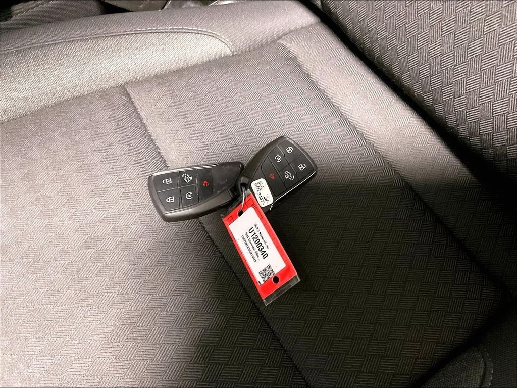 Used 2024 White Chevrolet LT image 29