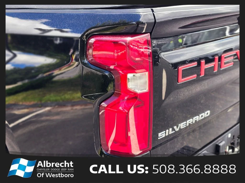 Used 2023 Black Chevrolet RST image 9