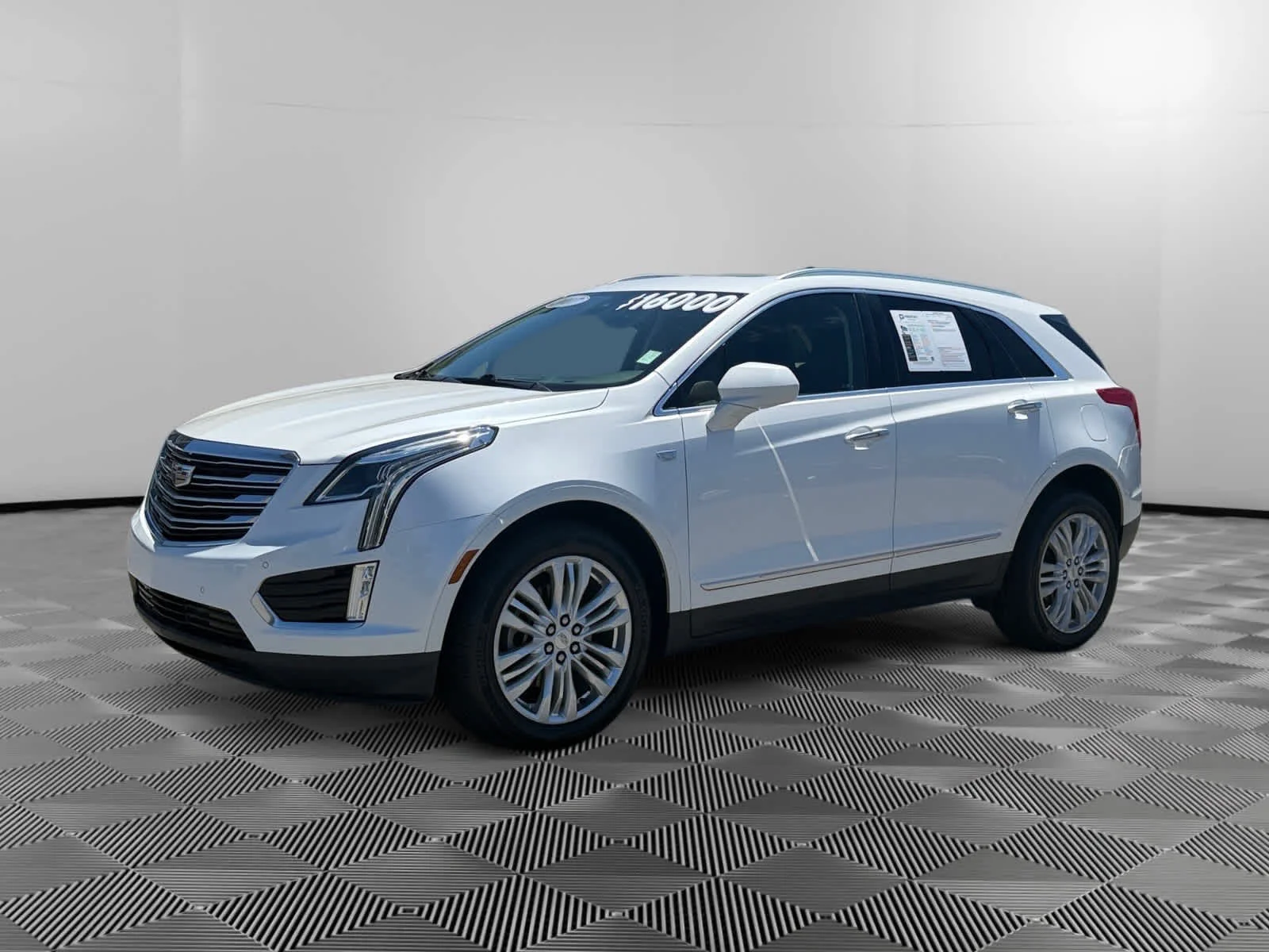 2017 Cadillac XT5 FWD Premium Luxury's photo