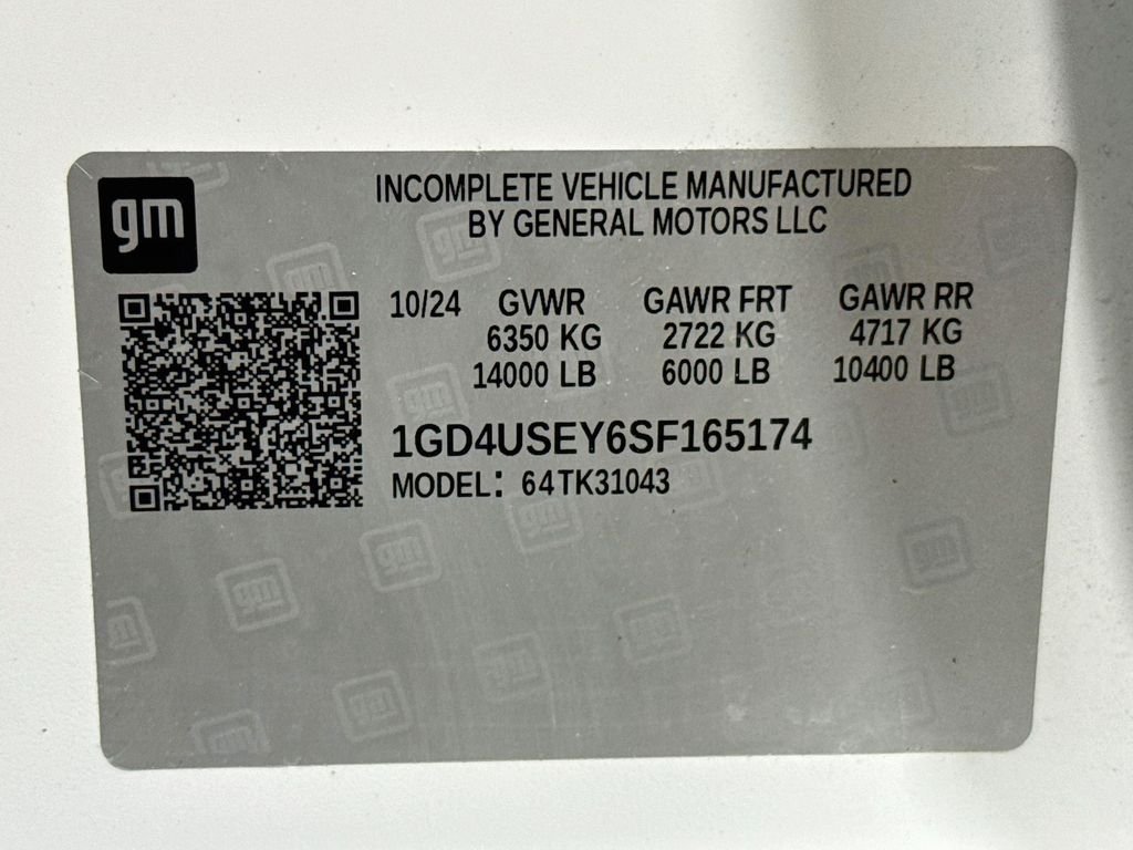 Used 2025 White GMC Pro image 28