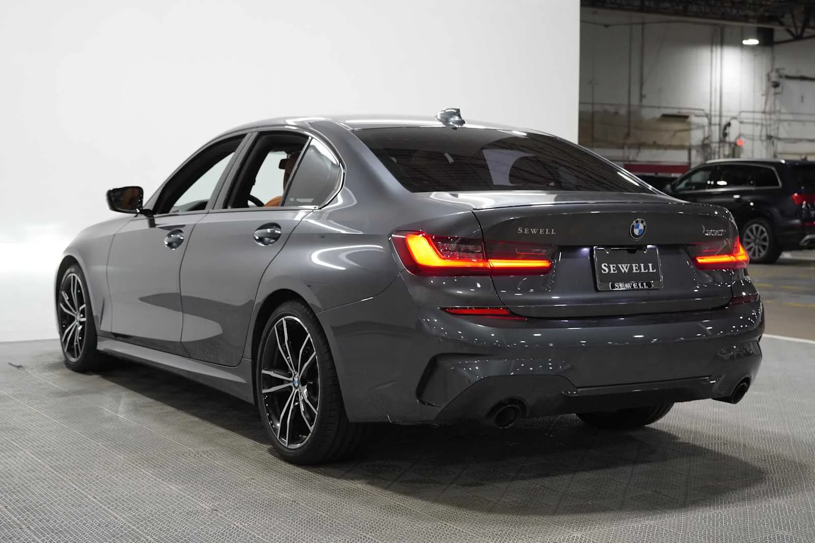 Used 2022 Mineral Grey Metallic BMW 330i image 6