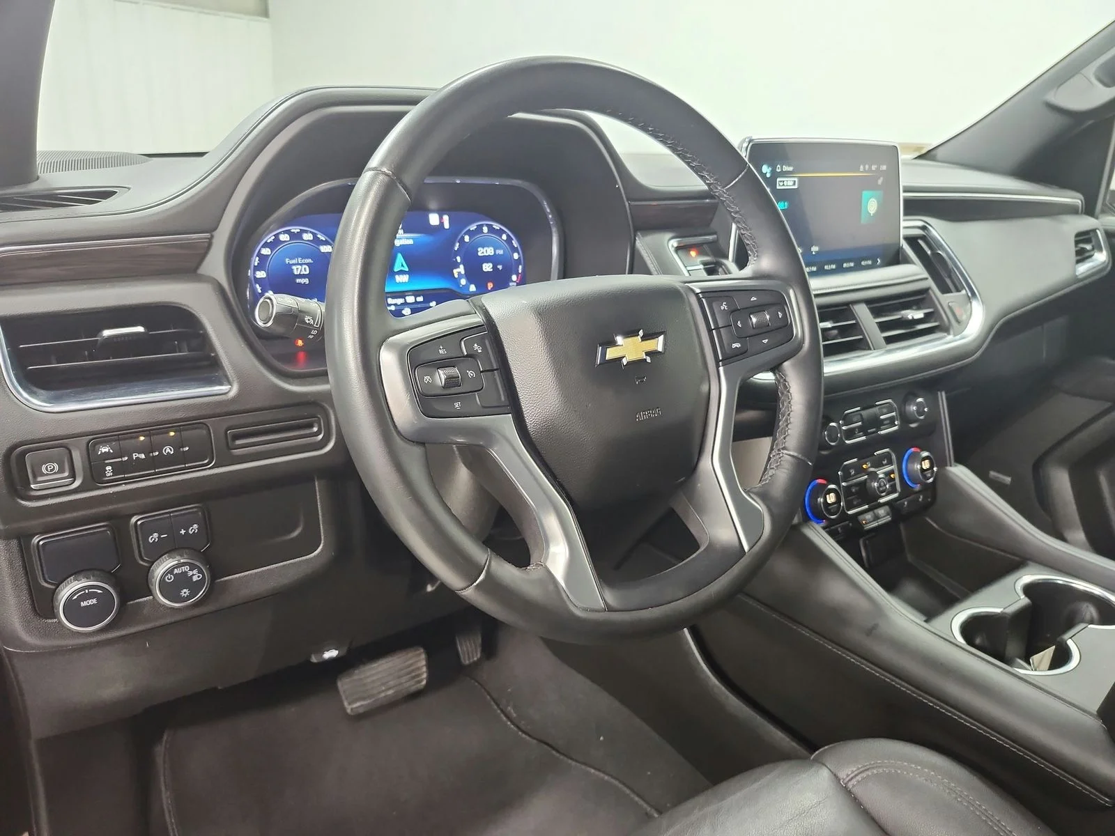 Used 2023 Gray Chevrolet LT image 18