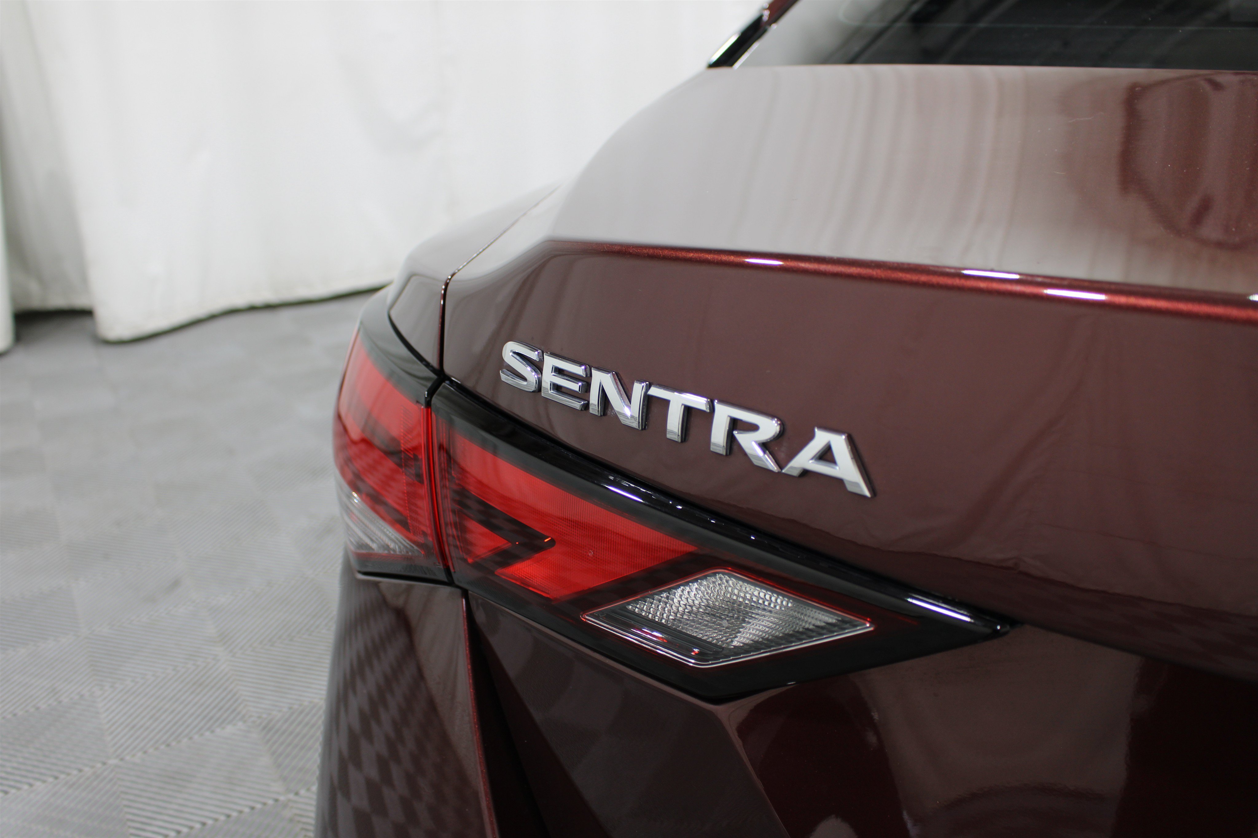 Used 2023 Rosewood Metallic Nissan SV image 26