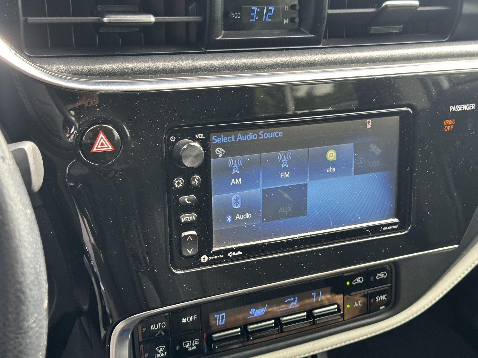 Used 2017 Classic Silver Metallic Toyota Base image 11