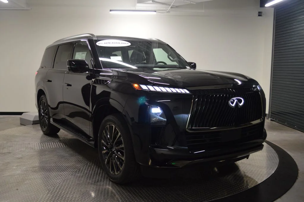 New 2026 Black / Graphite INFINITI AUTOGRAPH image 9