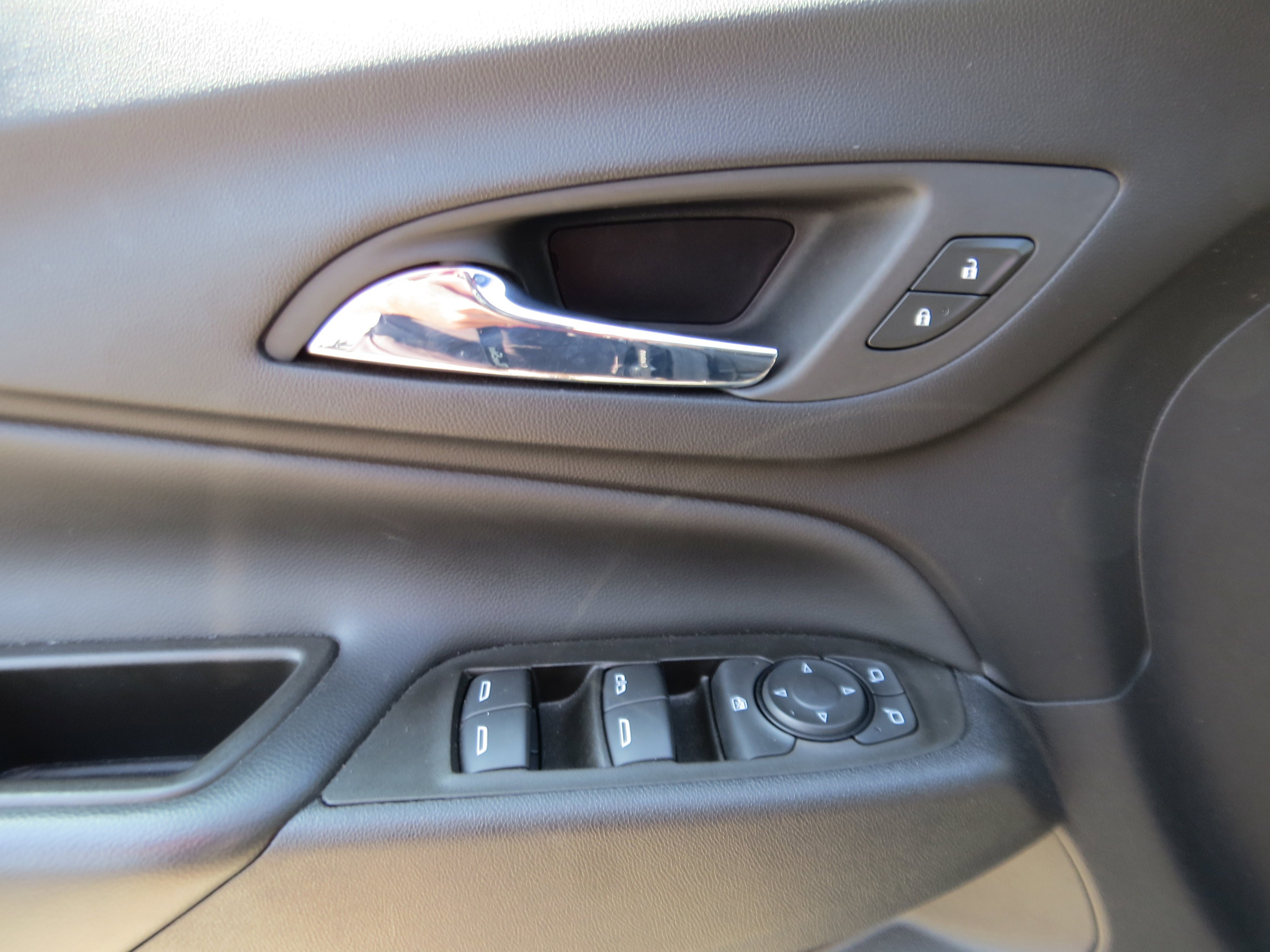 Used 2024 Mosaic Black Metallic Chevrolet LT image 17