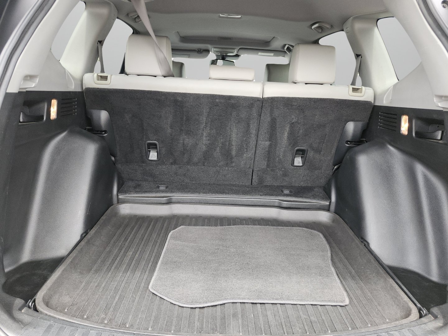 Used 2018  Honda EX-L image 9