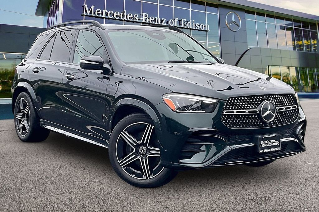 Certified Used 2024  Mercedes-Benz GLE 450 image 1