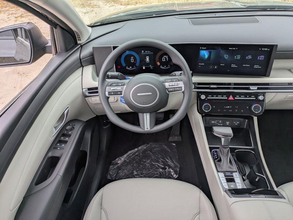 New 2026 Black Hyundai SEL FWD image 17