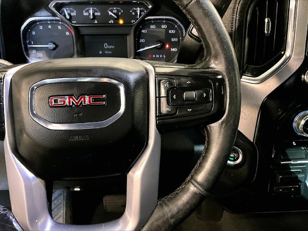 Used 2022 White GMC SLE image 24