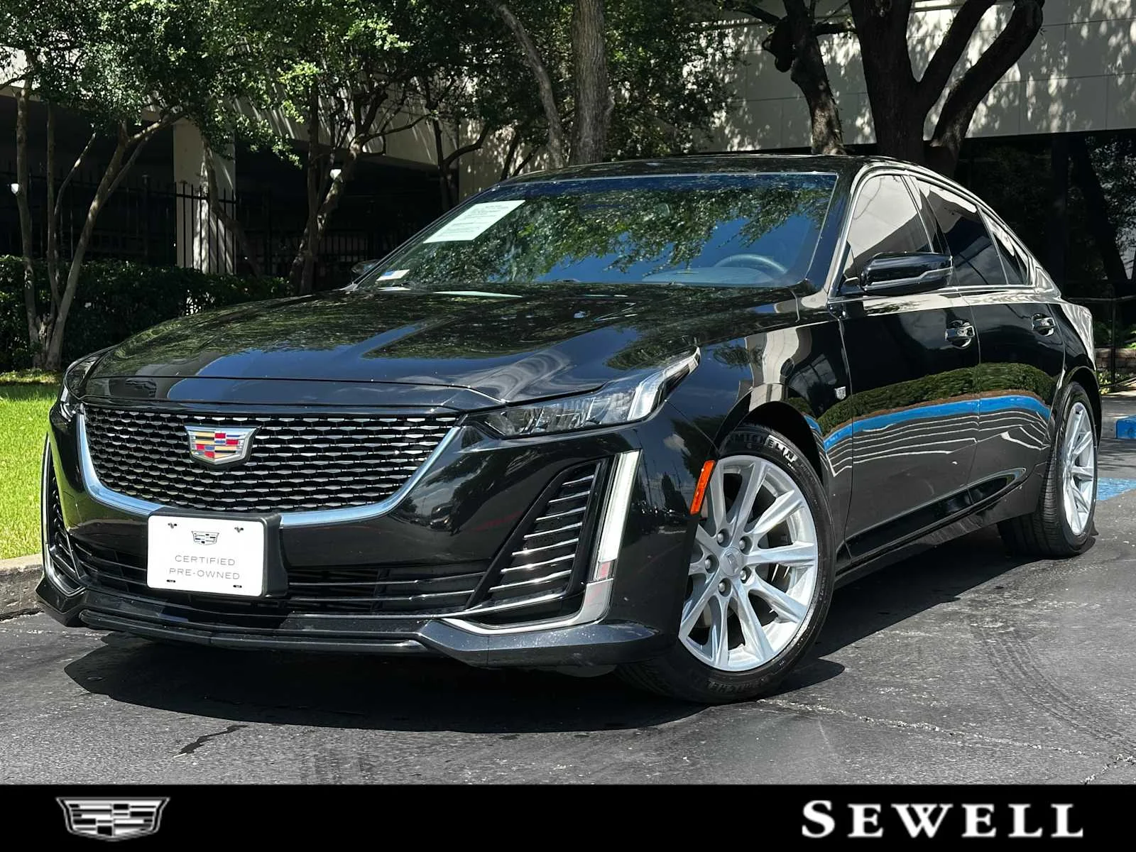 2023 Cadillac CT5 Luxury's photo
