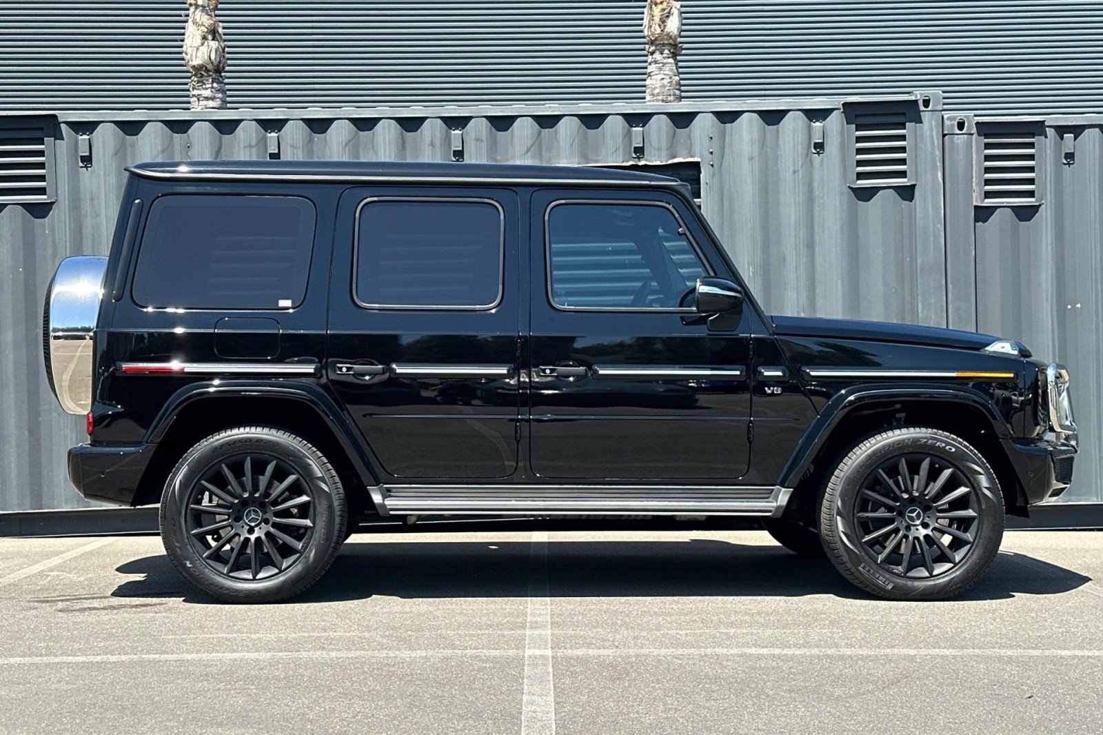 Used 2023 Black Mercedes-Benz G 550 image 9