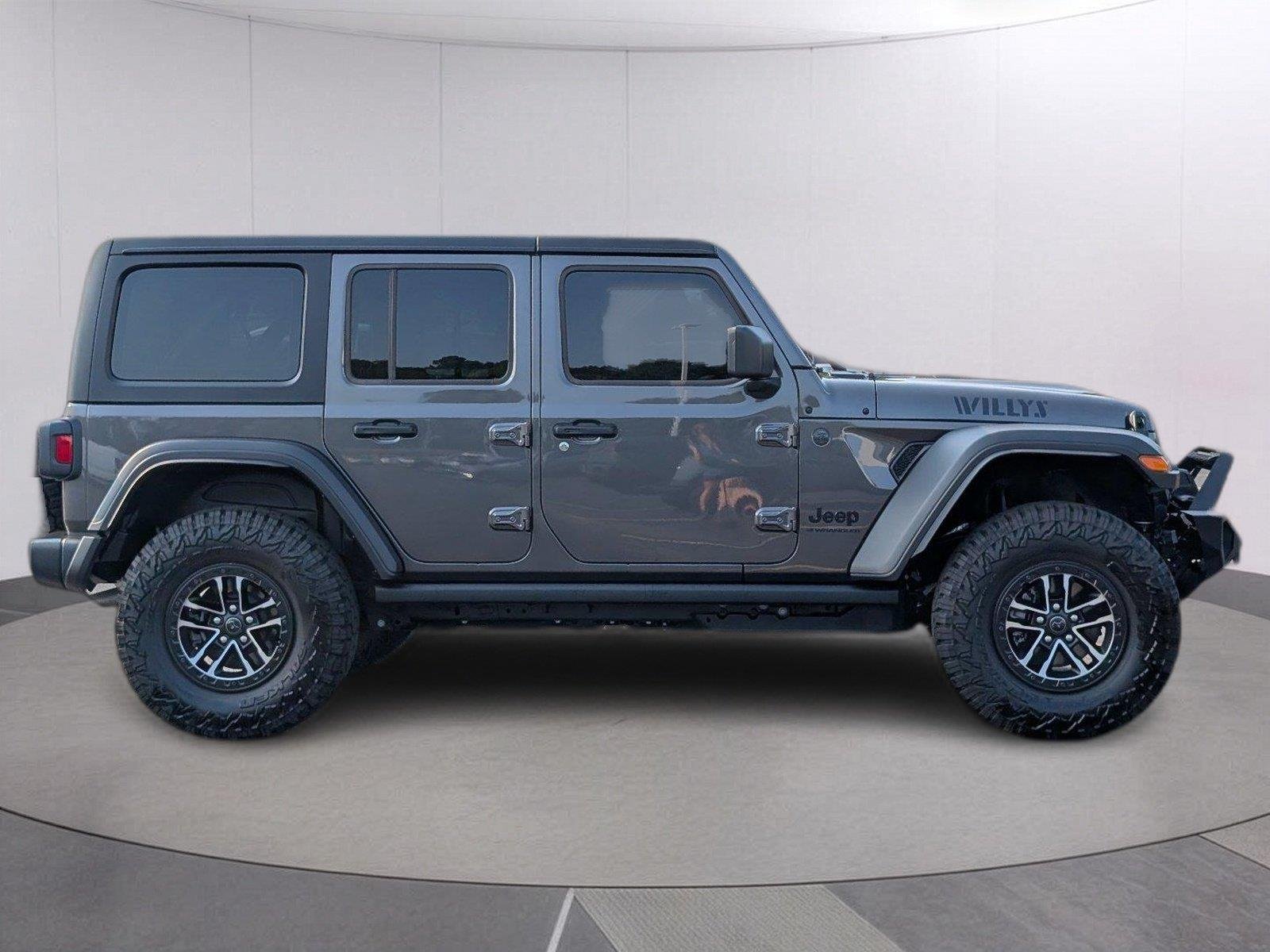 Used 2026 Granite Crystal Metallic Clearcoat Jeep Willys image 7