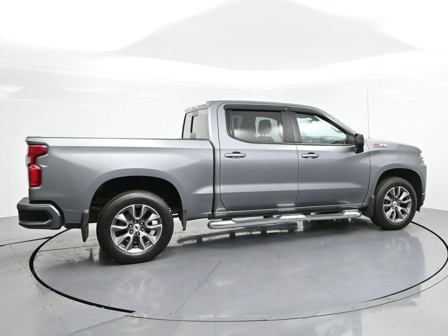 Used 2020 SATIN STEEL METALLIC Chevrolet RST image 8