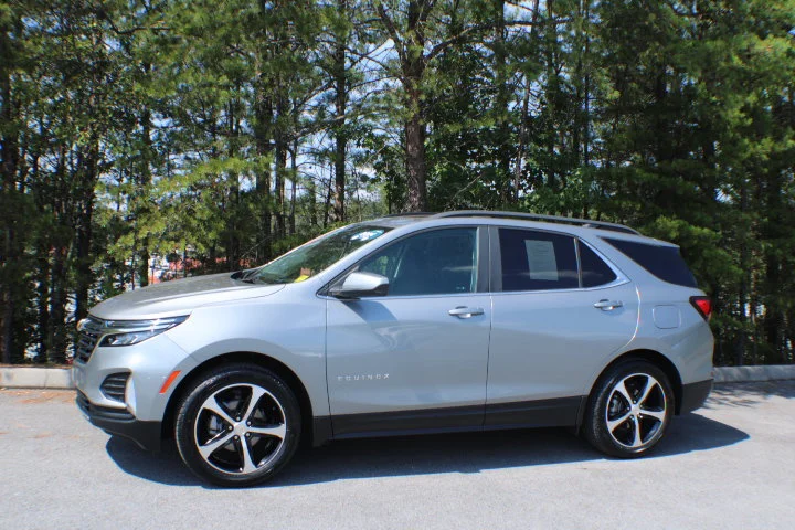 Used 2024 Sterling Gray Metallic Chevrolet LT image 4