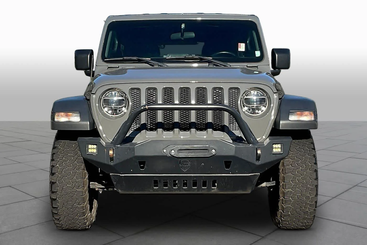 Used 2018 Sting-Gray Clearcoat Jeep Sport S image 4
