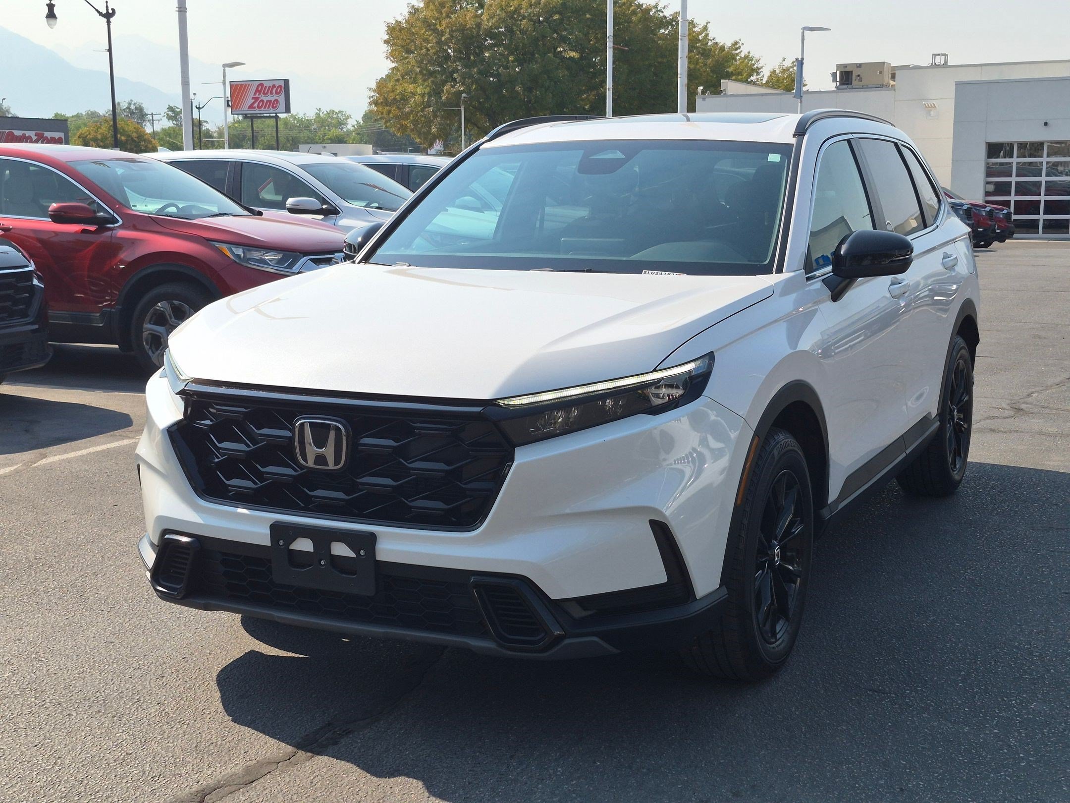 Used 2025 Platinum White Pearl Honda Sport image 8