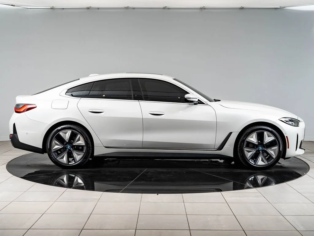 Used 2023 Mineral White Metallic BMW eDrive35 image 11