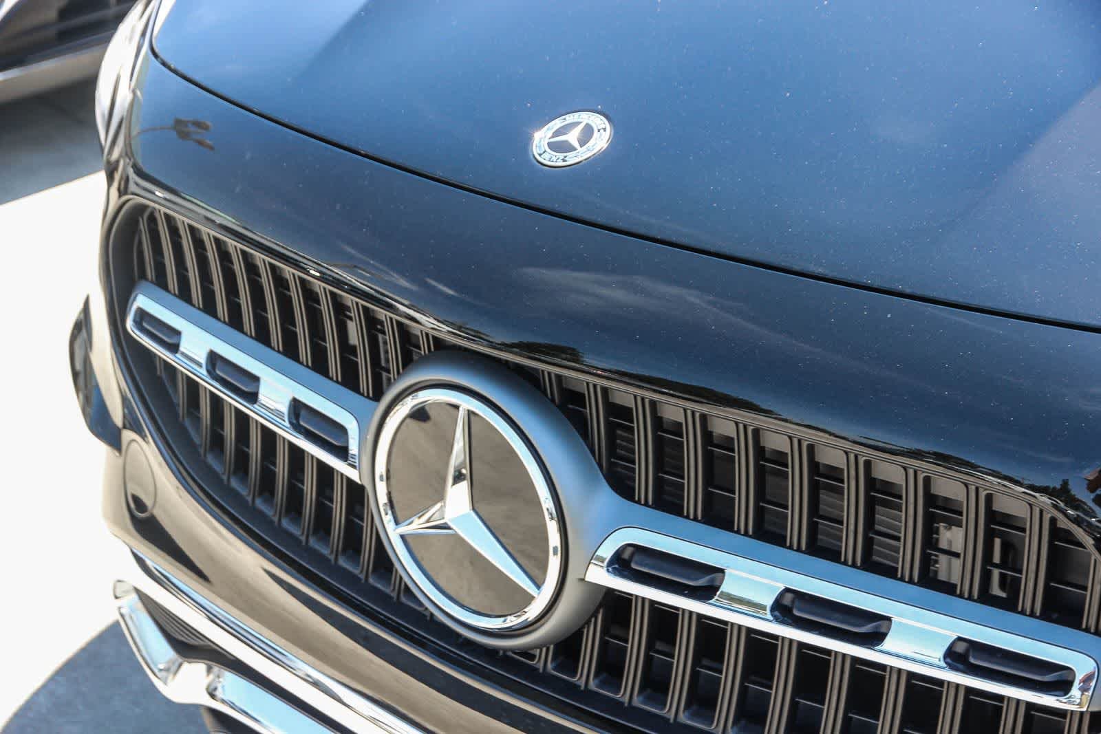New 2026 Night Black Mercedes-Benz GLA 250 image 9
