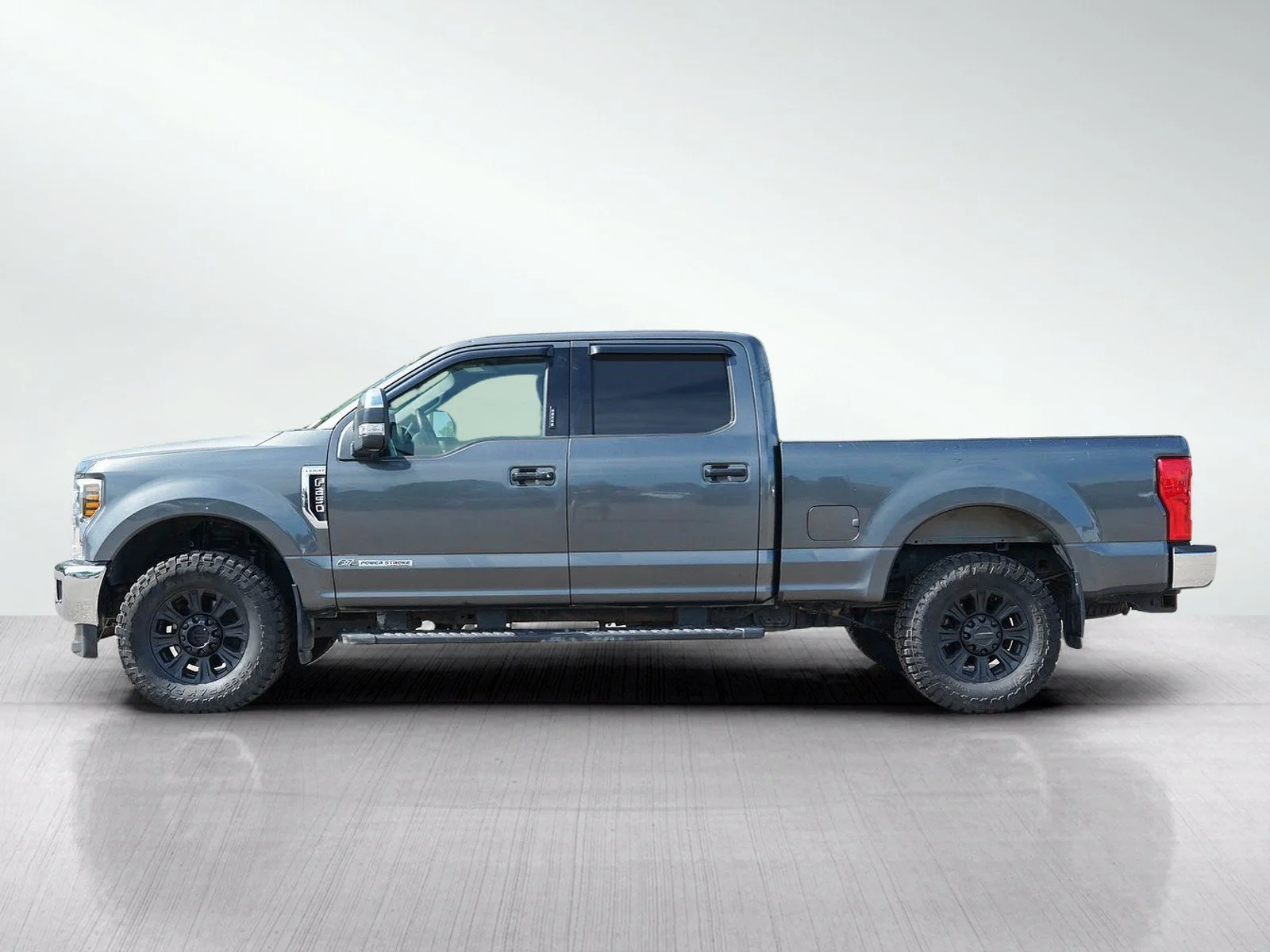 Used 2018 Ford F-250 Super Duty Lariat with VIN 1FT7W2BT1JEC32059 for sale in Wayzata, Minnesota