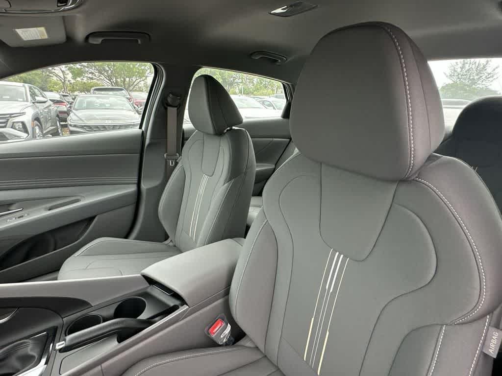 New 2026 Serenity White Hyundai SEL Sport image 14