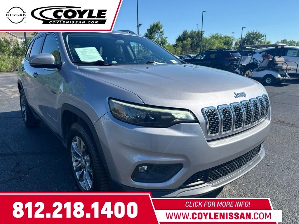 Used 2020 Silver Jeep Latitude Plus image 1