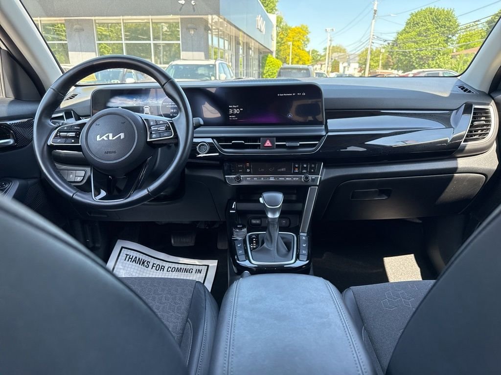 Certified Used 2024 White Kia S image 19