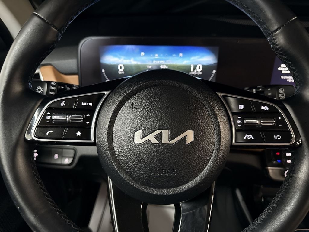 Used 2024 Ocean Blue Kia EX image 21