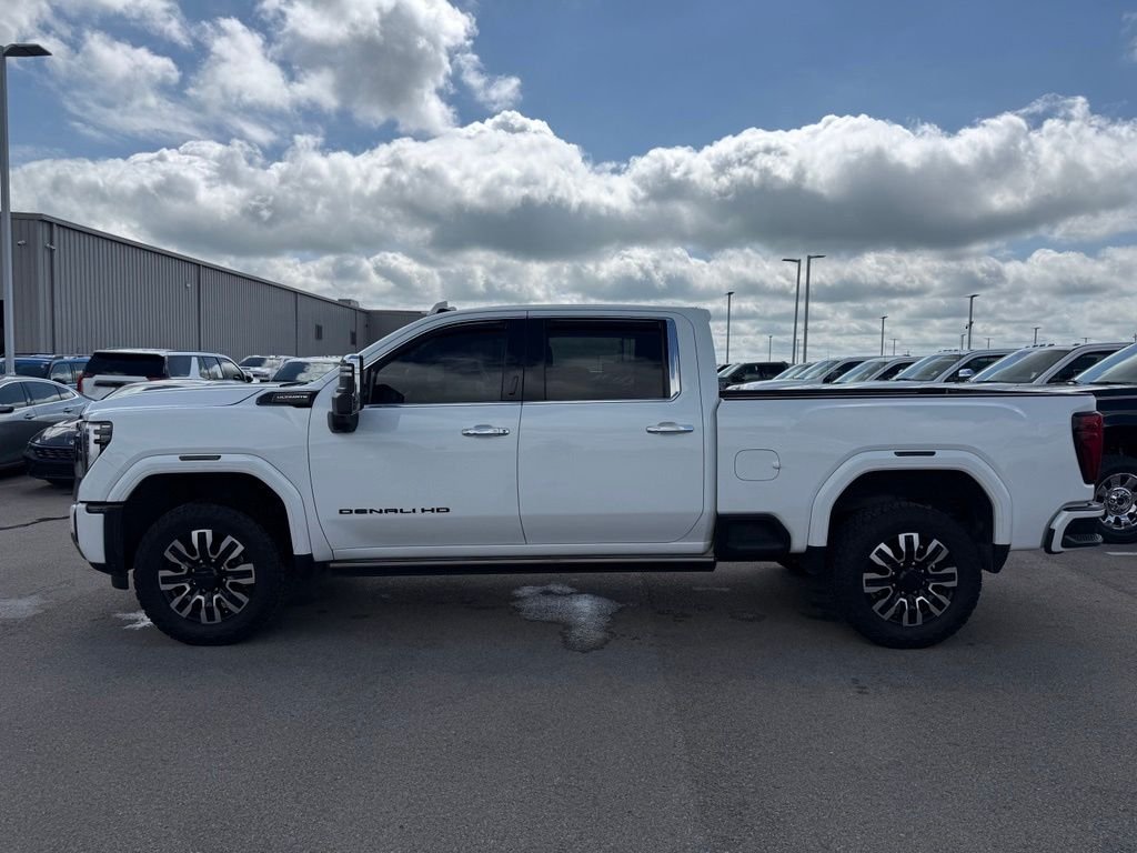 Used 2024 Summit White GMC Denali Ultimate image 22