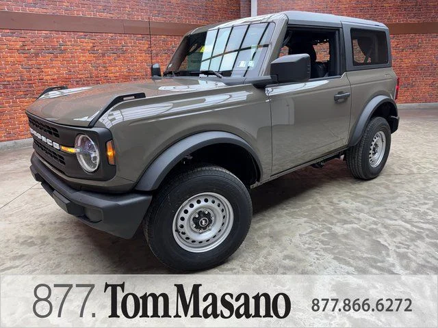 2026 Ford Bronco Base 4x4's photo